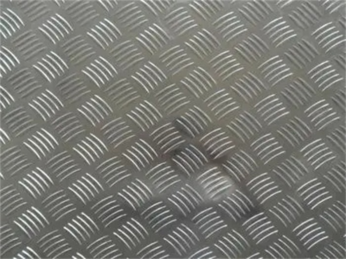 镀锌花纹板